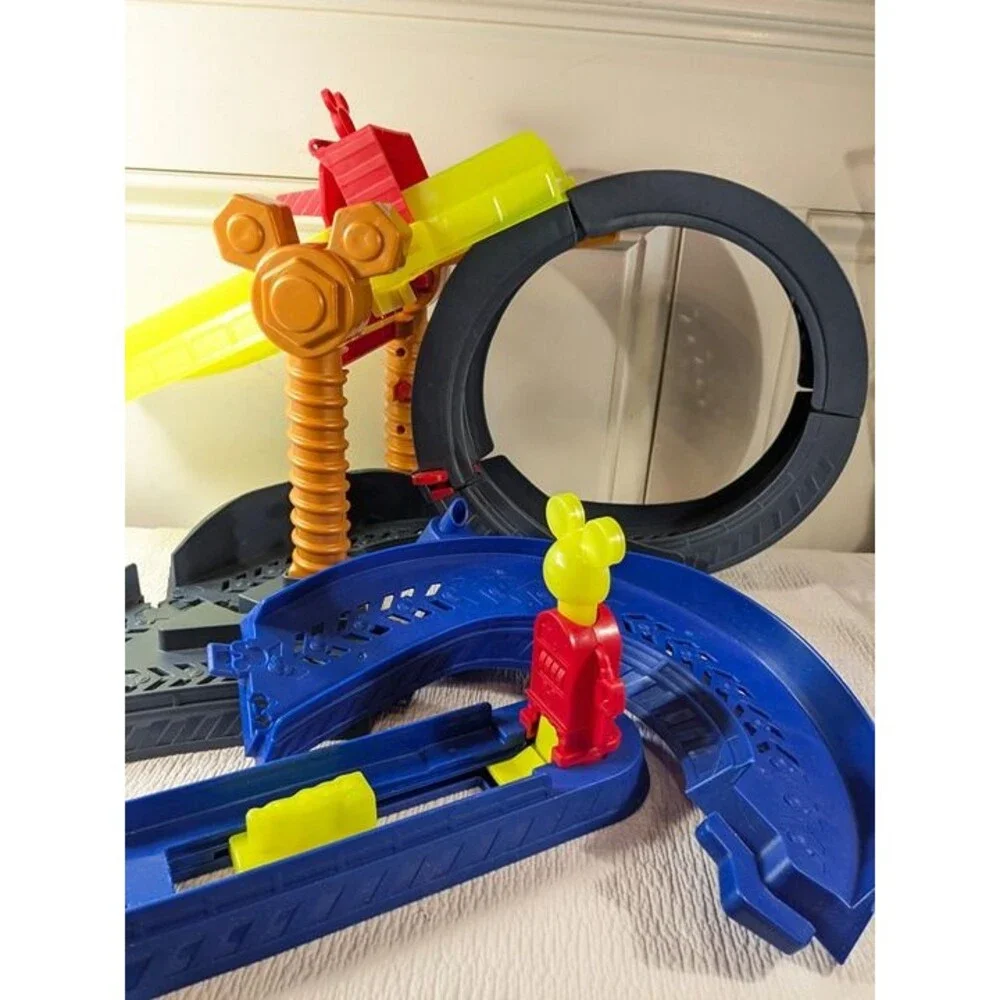 Disney Mickey Mouse Roadster Racers Super Charged Race Track Drop & Loop READ